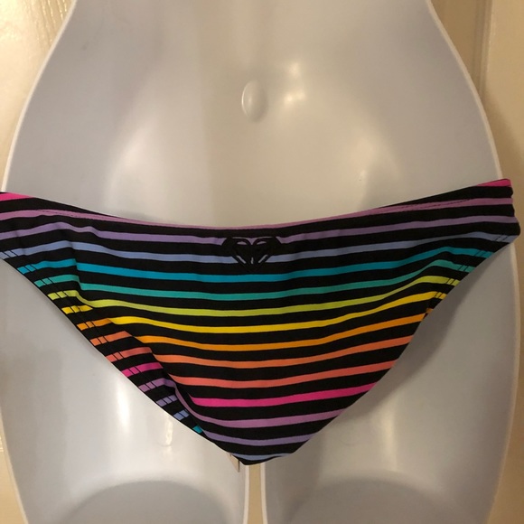 Size S Roxy Reversible Bikini Bottom - Picture 2 of 5